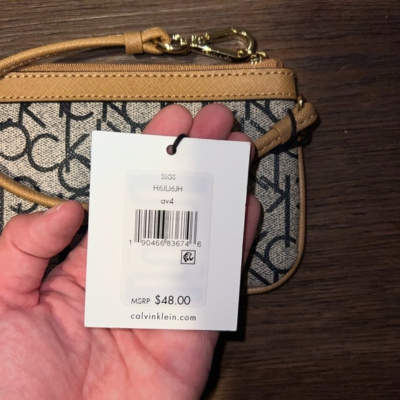 NWT Calvin Klein Women’s Wallet - Picture 3 of 7